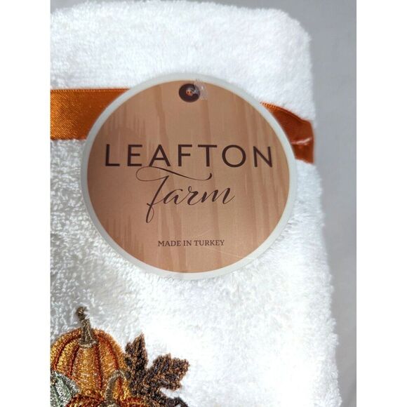 Leafton Farm Embroidered Pumpkins and Flowers in Basket Hand Towels Set of 2 - Picture 4 of 4